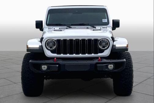 Bright White Clearcoat 2024 Jeep Wrangler Rubicon