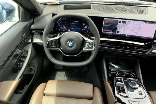 Phytonic Blue Metallic 2026 BMW 530 i