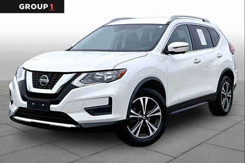 White 2020 Nissan Rogue SV