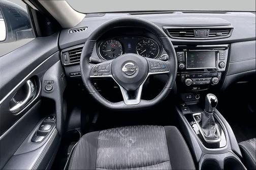 White 2020 Nissan Rogue SV
