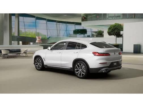 2025 BMW X4 xDrive30i