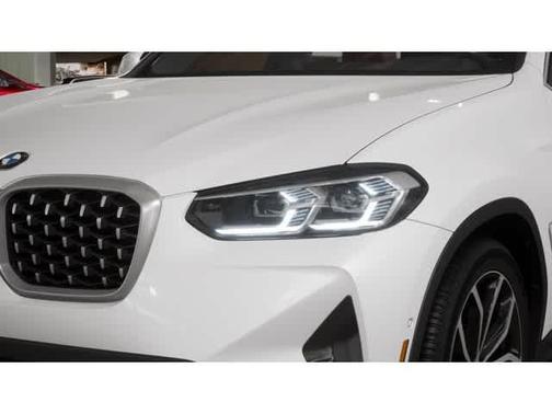 2025 BMW X4 xDrive30i