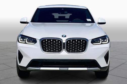Mineral White Metallic 2025 BMW X4 xDrive30i