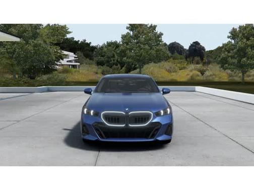Blue 2027 BMW 530 i