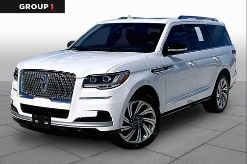 Pristine White Metallic Tri-Coat 2023 Lincoln Navigator Reserve