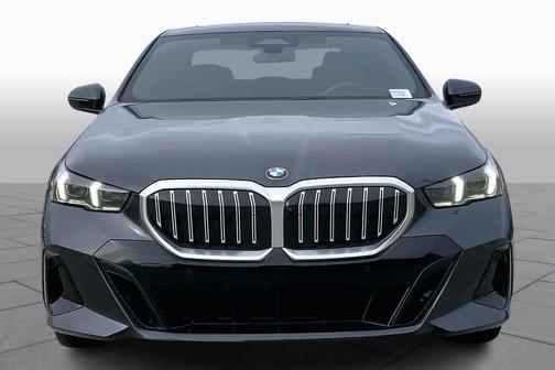 2024 BMW 530 i xDrive
