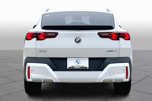 2025 BMW X2 xDrive28i