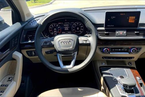 2018 Audi Q5 2.0T Premium Plus