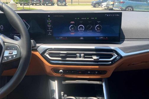 2024 BMW 330 i