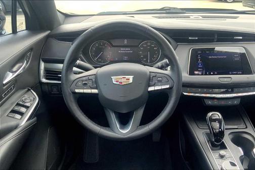 2020 Cadillac XT4 Premium Luxury