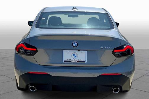 2025 BMW 230 i