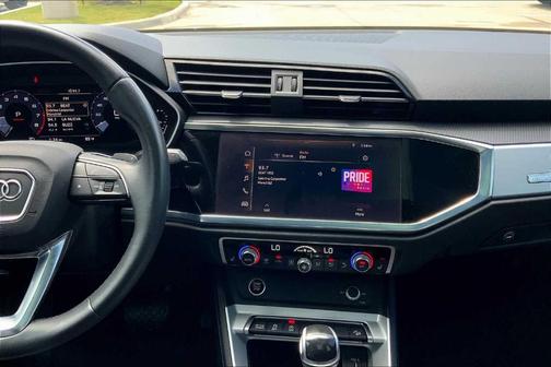 2021 Audi Q3 45 S line Premium