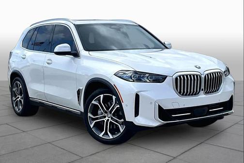 Mineral White Metallic 2026 BMW X5 xDrive40i