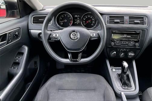 Tornado Red 2015 Volkswagen Jetta 1.8T SE