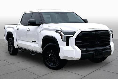 Ice 2024 Toyota Tundra SR5