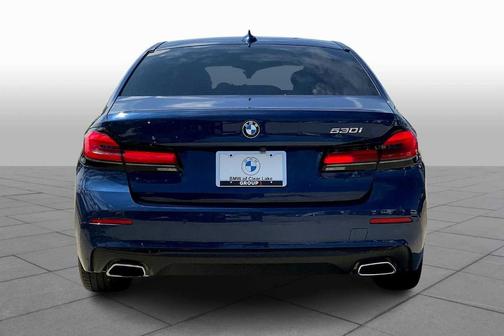 2022 BMW 530 i