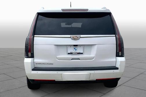 2018 Cadillac Escalade ESV Luxury