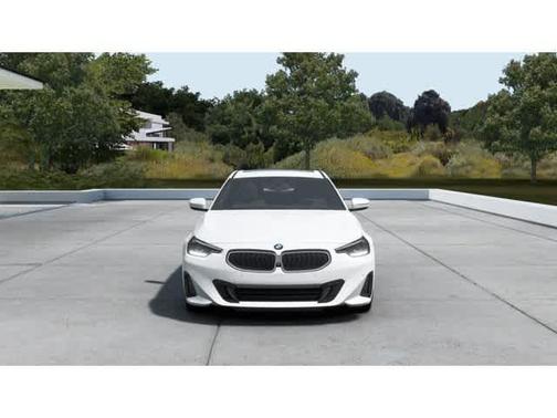 2025 BMW 230 i