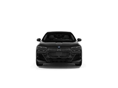 2026 BMW 750e xDrive