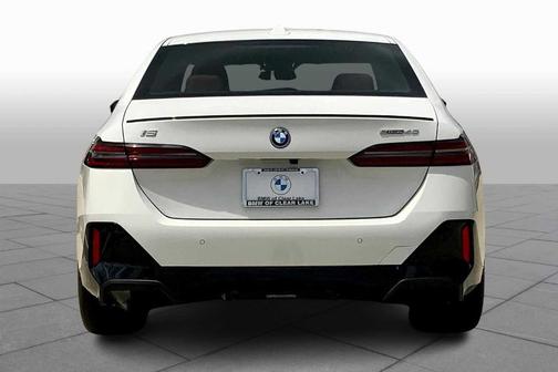2025 BMW i5 eDrive40