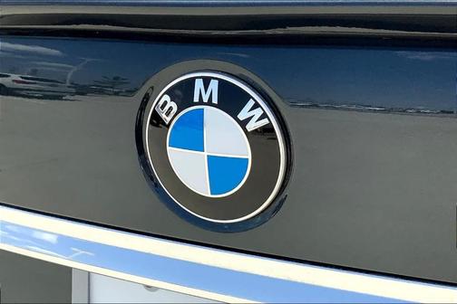 2019 BMW 750 i