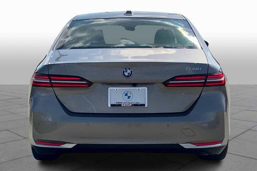 2024 BMW 530 i
