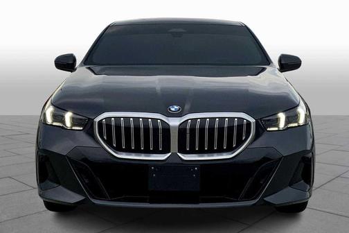 2025 BMW 530 i