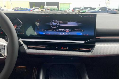 2025 BMW 530 i