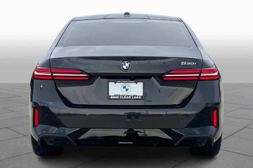 2025 BMW 530 i