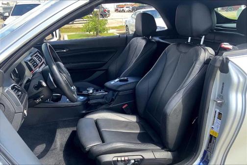 2019 BMW 230 i