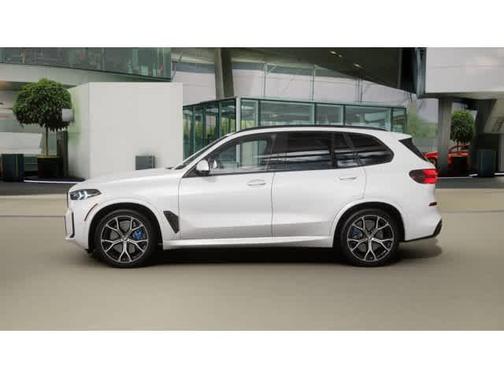 2026 BMW X5 M60i