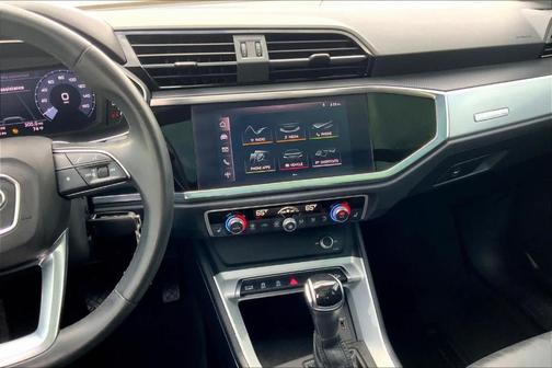 2021 Audi Q3 40 Premium