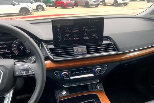 2023 Audi Q5 45 S line Prestige