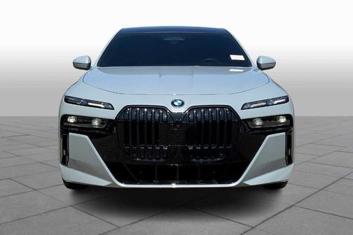 2023 BMW 760 760i xDrive