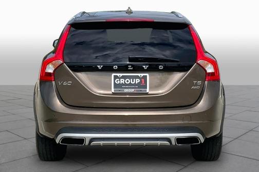 Twilight Bronze Metallic 2017 Volvo V60 Cross Country T5
