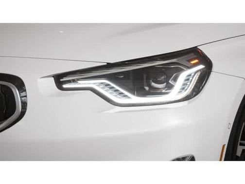 2025 BMW 230 i