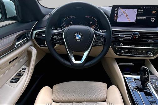 Mineral White Metallic 2023 BMW 530 i