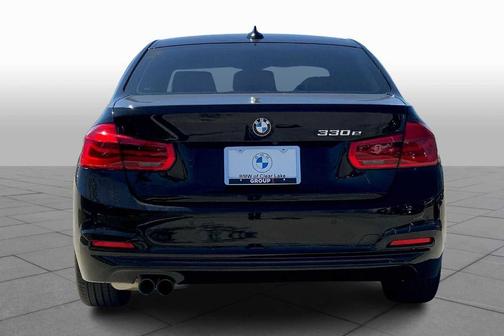 2017 BMW 330e iPerformance
