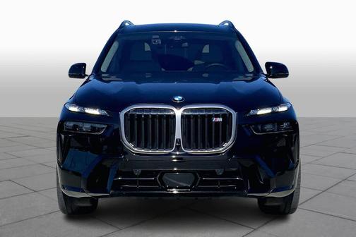 2024 BMW X7 M60i