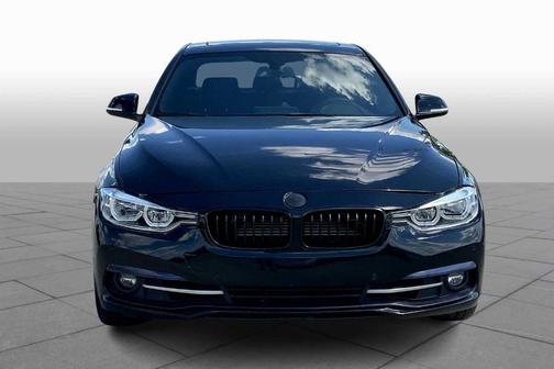 2025 BMW 330 i
