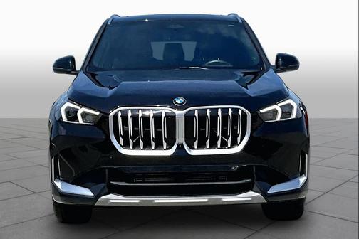 Black Sapphire Metallic 2025 BMW X1 xDrive28i
