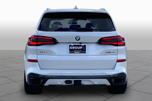 Mineral White Metallic 2023 BMW X5 sDrive40i