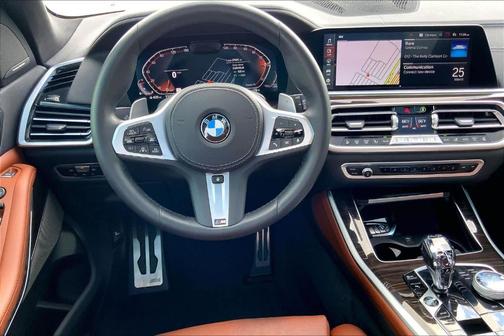 Mineral White Metallic 2023 BMW X5 sDrive40i