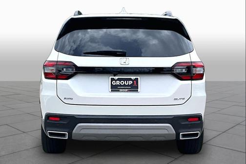 Platinum White Pearl 2023 Honda Pilot AWD Elite