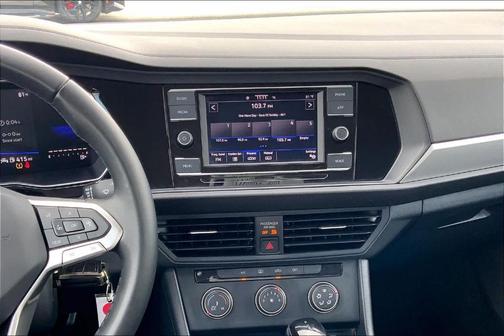 Deep Black Pearl Effect 2024 Volkswagen Jetta 1.5T S