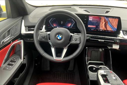 2025 BMW X2 xDrive28i