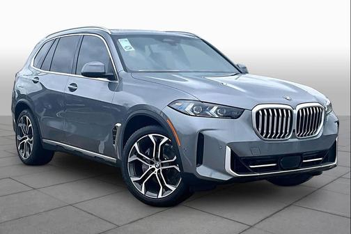 Skyscraper Grey Metallic 2026 BMW X5 xDrive40i