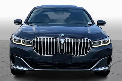 2020 BMW 740 i