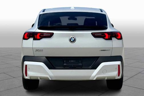 2025 BMW X2 xDrive28i