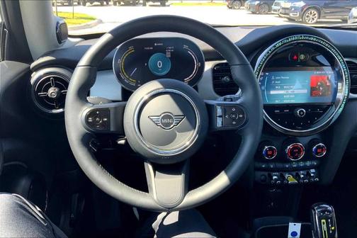2024 MINI SE Hardtop Cooper